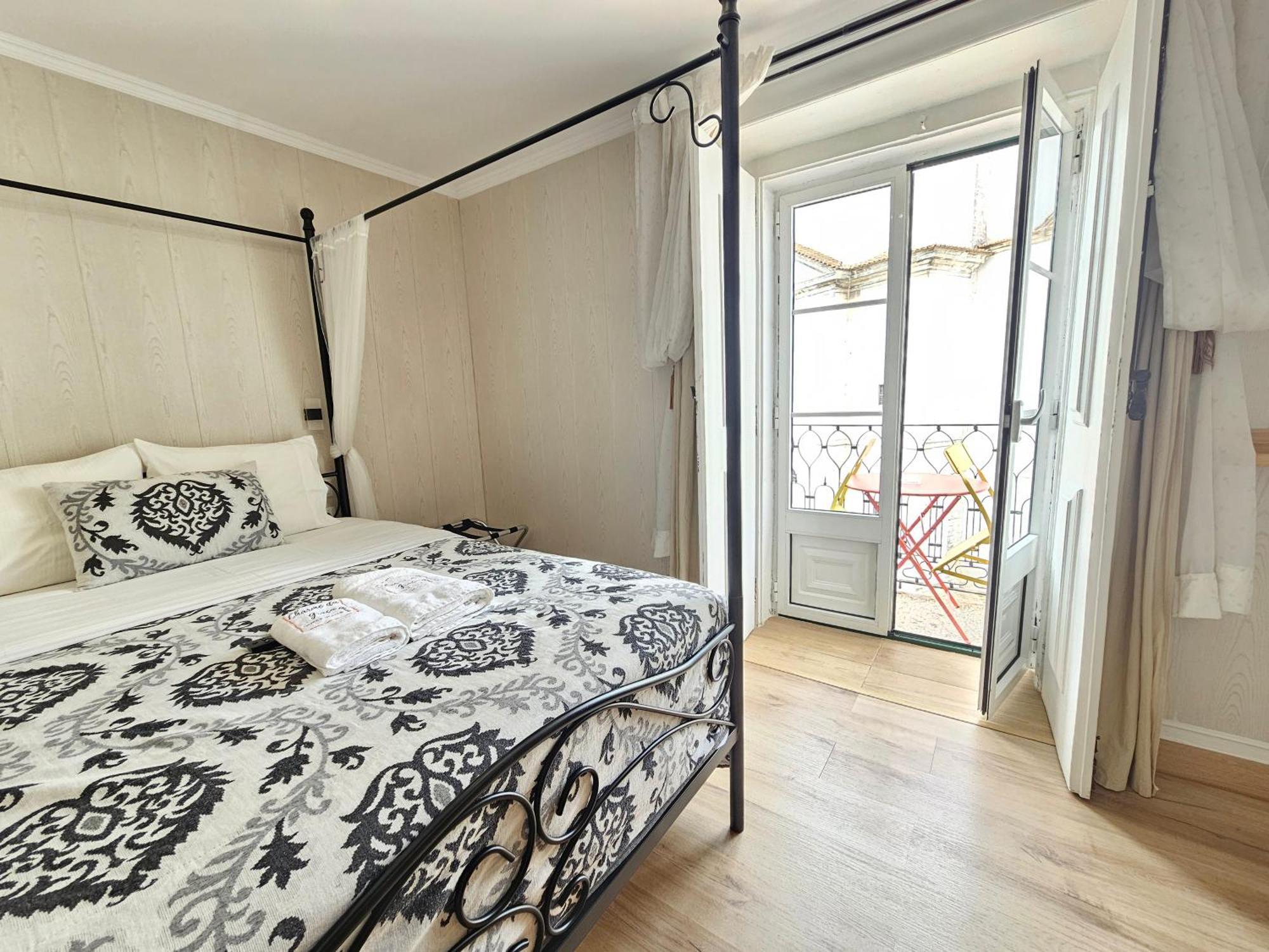 Guest house Charme Da Graca - Lisbon